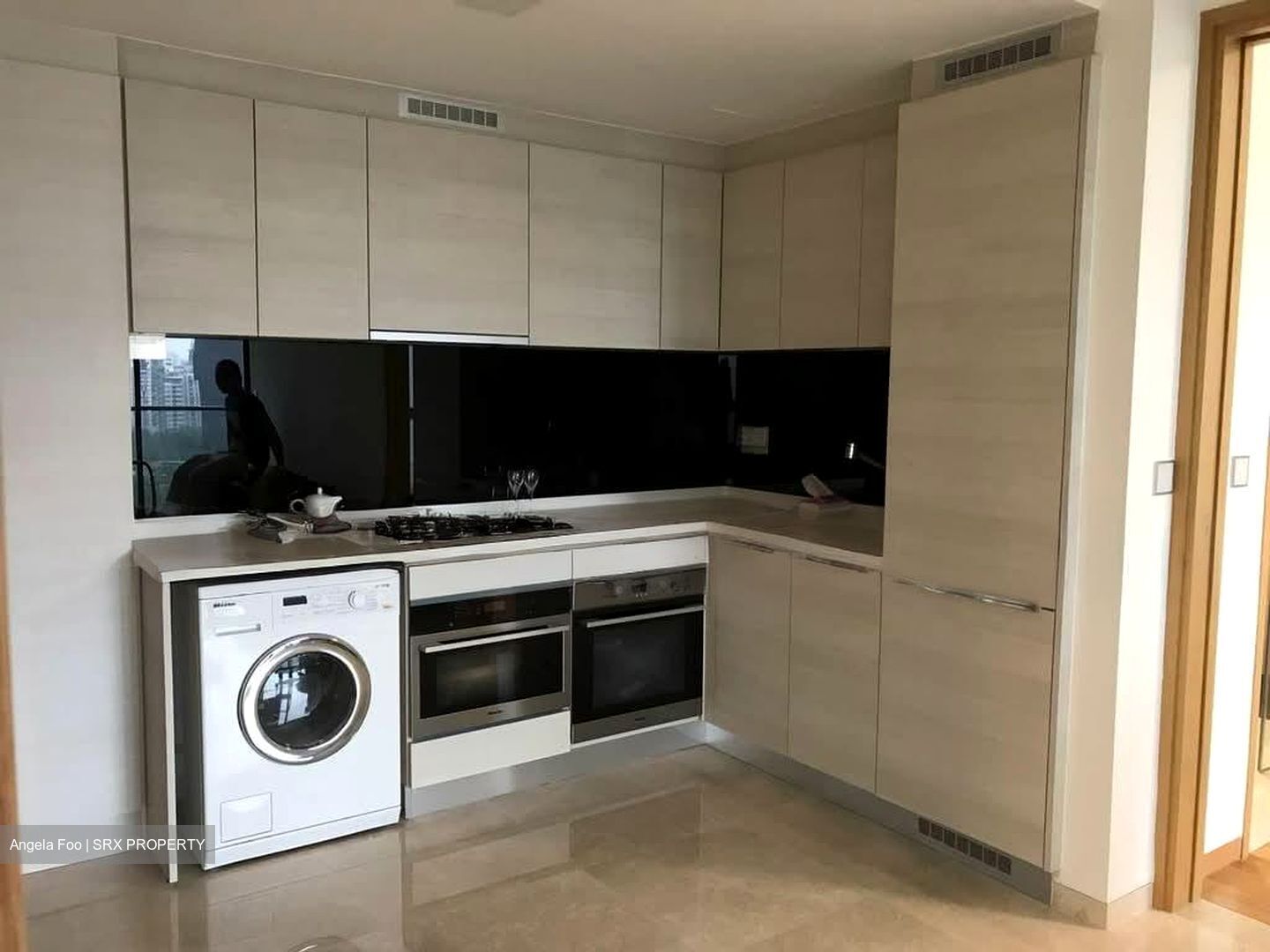 6 Derbyshire (D11), Condominium #592852281